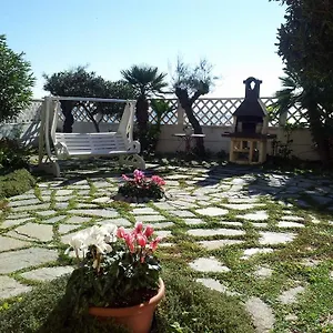 Il Giardino Sul Mare Bed & Breakfast